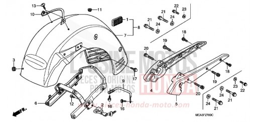 GARDE-BOUE ARRIERE/BARRE D'APPUI VTX1300S7 de 2007